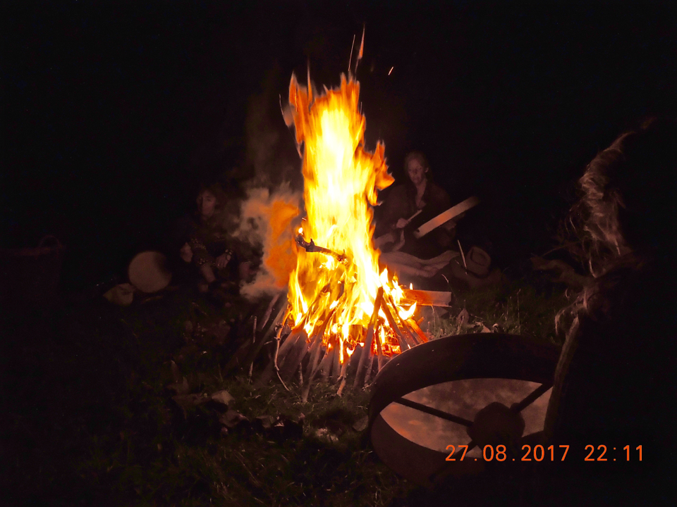 We share an evening around the fire, drumming, singing, laughing, quiet time and prayers.